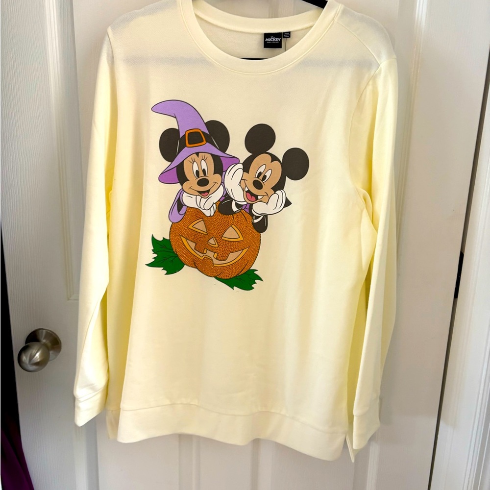 NWT Lane Bryant Women’s Mickey and Minnie Halloween sweatshirt  size 14/16